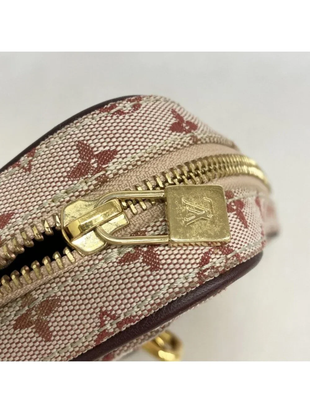 Louis Vuitton Shoulder Bag Monogram Mini Juliette MM Cerise